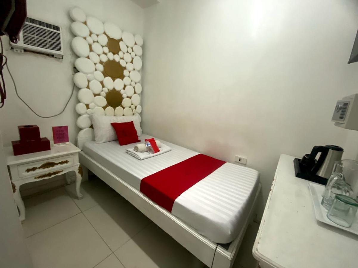 Oyo 104 Manila Venetian Hotel Kültér fotó